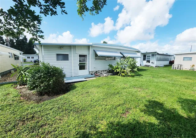 Photo 3 of Manufactured home for sale at 5317 Chateau Ln, Bradenton, FL 34207 | MLS# A4708768 | Listing updated on 2026-10-10