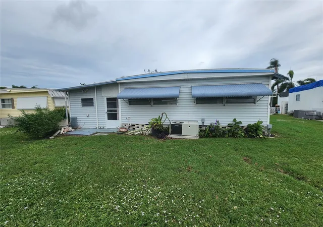 Photo 3 of Manufactured home for sale at 5317 Chateau Ln, Bradenton, FL 34207 | MLS# A4708768 | Listing updated on 2026-10-09