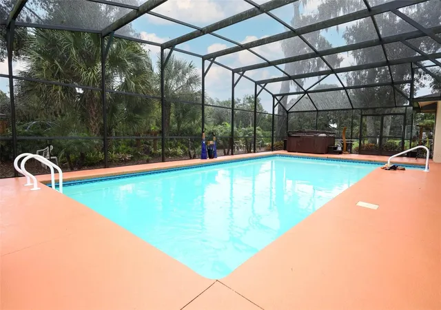 Photo 4 of Single family home for sale at 106 Poplar Pl, Longwood, FL 32750 | MLS# O6447892 | Listing updated on 2026-10-09