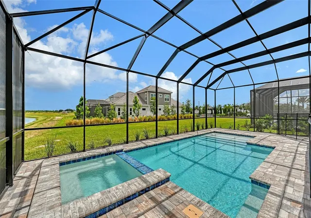 Photo 4 of Single family home for sale at 17645 Meandering Palms Xing, Bradenton, FL 34212 | MLS# A4708770 | Listing updated on 2026-10-08