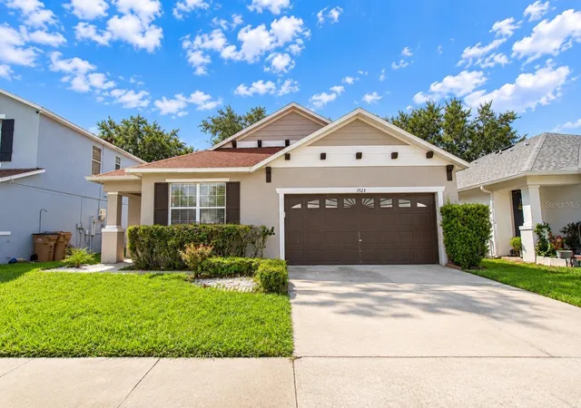 Single family home for sale at 1523 Blue Horizon Dr, CLERMONT, FL 34714 | MLS# OM733590