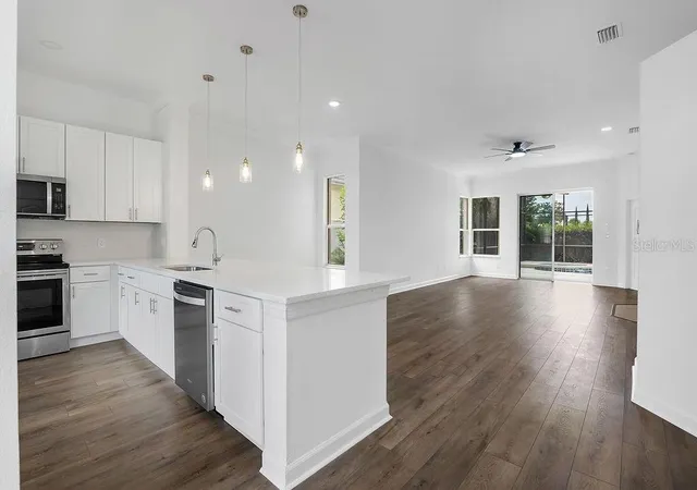 Photo 2 of Single family home for sale at 14331 Dulcimer Ct, Orlando, FL 32837 | MLS# S5159016 | Listing updated on 2026-10-07