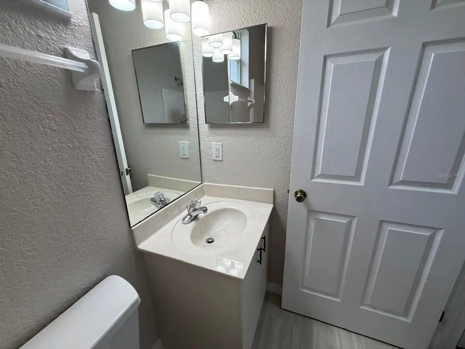 Listing Photo 17 - Condo for sale in 10201 Indian Creek Dr located at 10201 Indian Creek Dr, KISSIMMEE, FL 34759 - Unit #10B
