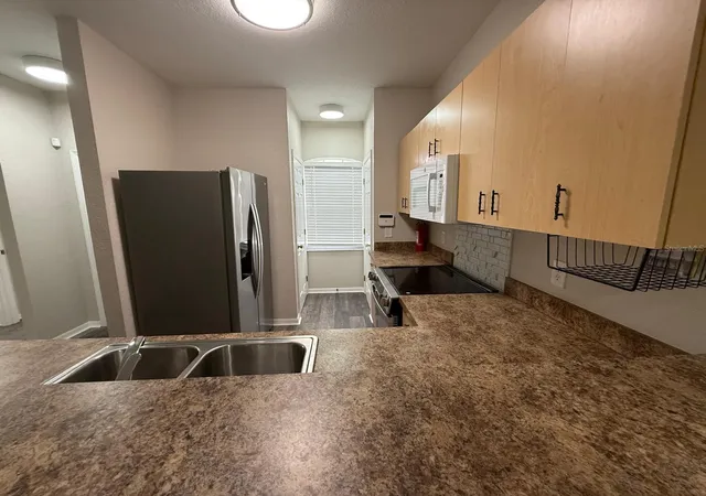 Listing Photo 5 - Condo for sale in building located at 10201 Indian Creek Dr, KISSIMMEE, FL 34759 - Unit #10B
