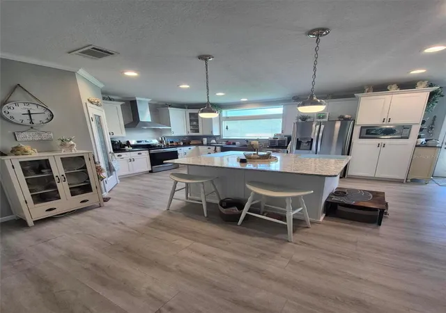 Photo 4 of Single family home for sale at 2710 61st Street E, Bradenton, FL 34208 | MLS# O6447902 | Listing updated on 2026-10-09