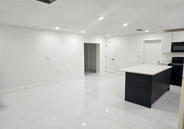 Photo 4 of Single family home for sale at 6125 Liberty Ave, Temple Terrace, FL 33617 | MLS# TB8555687 | Listing updated on 2026-10-07