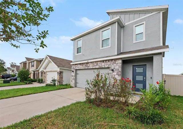 Photo 3 of Single family home for sale at 1656 Hazy Sea Dr, Plant City, FL 33565 | MLS# TB8555690 | Listing updated on 2026-10-08