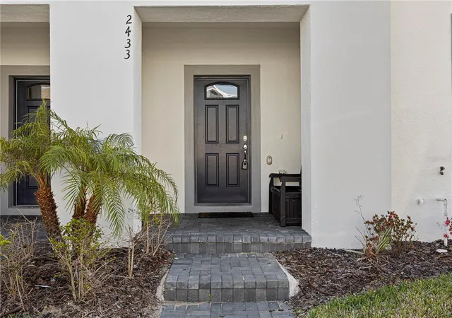 Photo 3 of Townhouse for sale at 2433 Dubai St, Kissimmee, FL 34747 | MLS# O6447912 | Listing updated on 2026-10-08