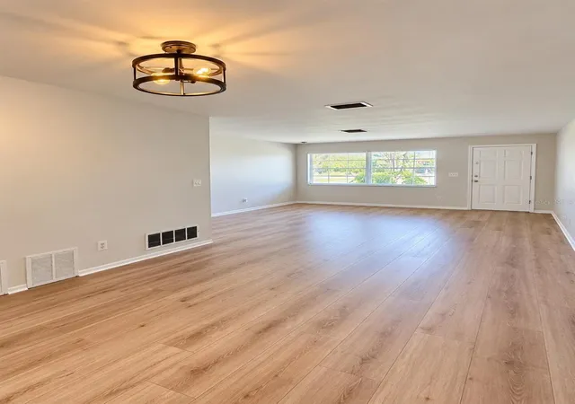 Photo 2 of Single family home for sale at 13822 Brewster Dr, Largo, FL 33774 | MLS# TB8555692 | Listing updated on 2026-10-07