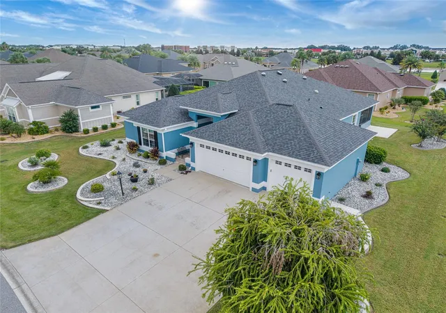 Photo 2 of Single family home for sale at 2835 Cedar Grv Loop, The Villages, FL 32163 | MLS# O6447914 | Listing updated on 2026-10-09