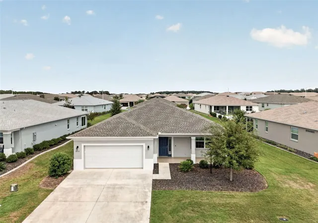 Photo 2 of Single family home for sale at 9012 SW 75th Loop, Ocala, FL 34481 | MLS# OM733592 | Listing updated on 2026-10-08