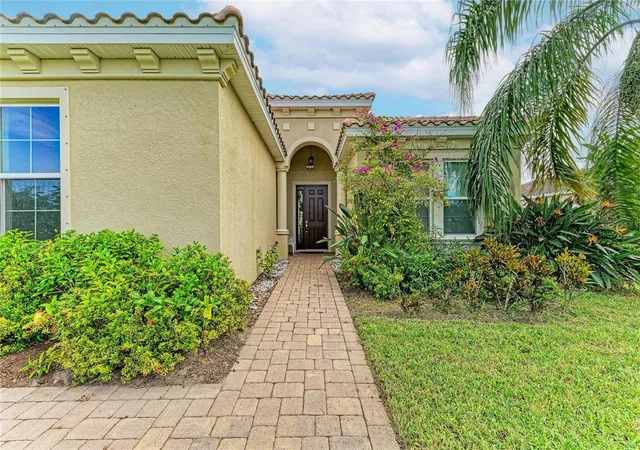 Photo 3 of Single family home for sale at 519 165th Street E, Bradenton, FL 34212 | MLS# A4708772 | Listing updated on 2026-10-07
