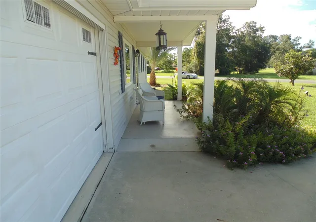Photo 1 of Single family home for sale at 10985 SW 76th Avenue, Ocala, FL 34476 | MLS# OM733595 | Listing updated on 2026-10-13