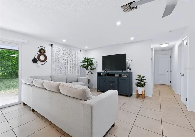 Photo 3 of Single family home for sale at 2223 Fulton Way, Largo, FL 33774 | MLS# TB8555709 | Listing updated on 2026-10-08
