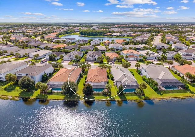 Photo 3 of Single family home for sale at 12326 Blue Hl Trl, Bradenton, FL 34211 | MLS# A4708775 | Listing updated on 2026-10-07