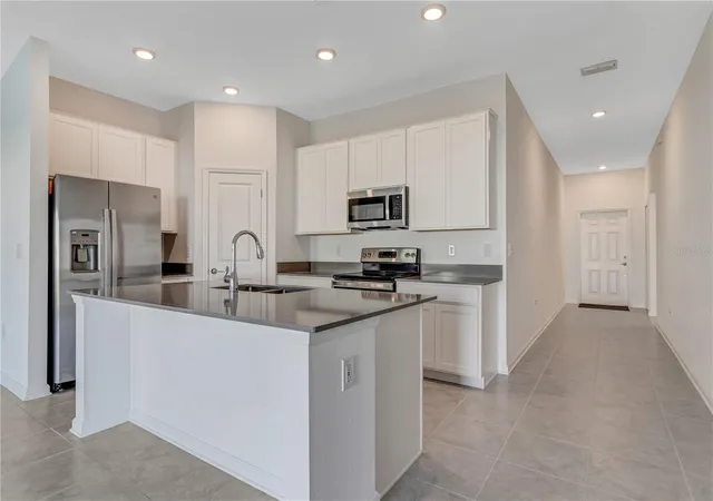 Photo 2 of Single family home for sale at 865 Citrus Reserve Blvd, Davenport, FL 33837 | MLS# O6447929 | Listing updated on 2026-10-08