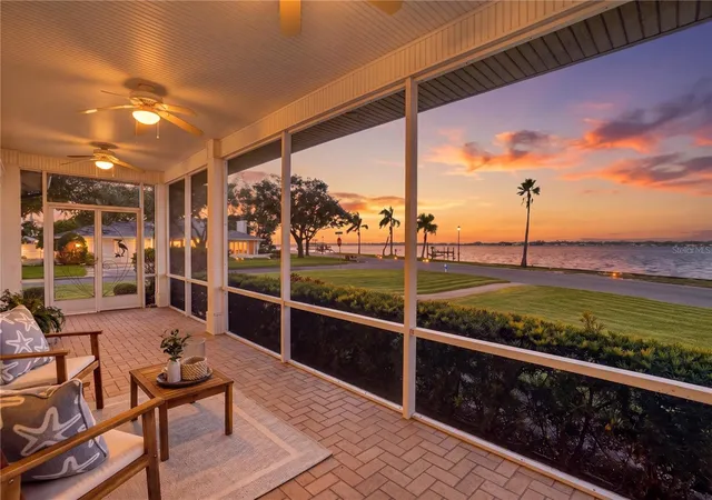 Photo 2 of Single family home for sale at 2305 Riverview Blvd, Bradenton, FL 34205 | MLS# A4708776 | Listing updated on 2026-10-30