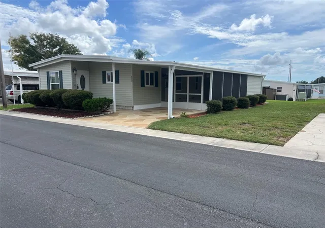 Photo 3 of Manufactured home for sale at 529 Needle Palm St, Largo, FL 33778 | MLS# TB8555712 | Listing updated on 2026-10-07