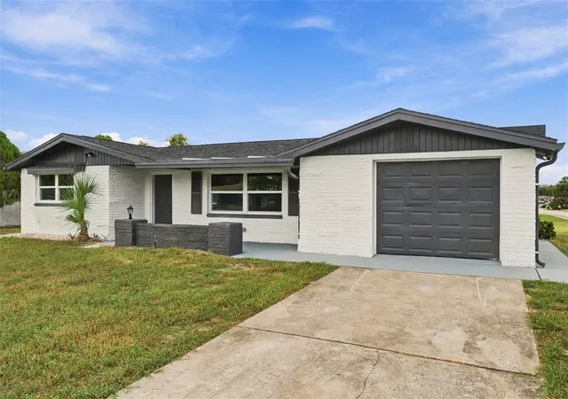 Photo 2 of Single family home for sale at 10734 Leeds Rd, Port Richey, FL 34668 | MLS# W7890159 | Listing updated on 2026-10-09