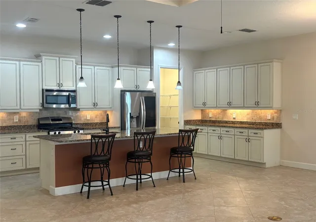 Photo 2 of Single family home for sale at 1076 Gardenshire Ln, Deland, FL 32724 | MLS# V4951685 | Listing updated on 2026-10-09