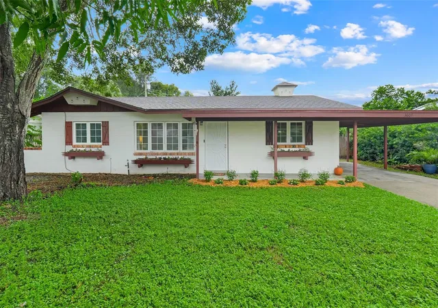 Single family home for sale at 3607 S Crystal Lake Dr, ORLANDO, FL 32806 | MLS# G5118753