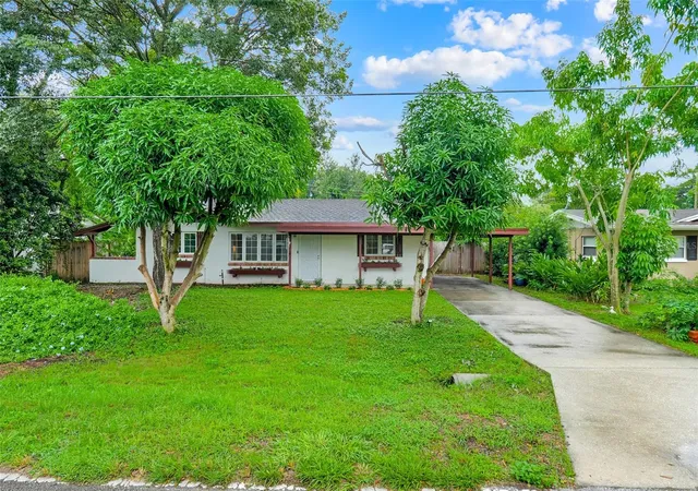 Photo 1 of Single family home for sale at 3607 S Crystal Lake Dr, Orlando, FL 32806 | MLS# G5118753 | Listing updated on 2026-10-09