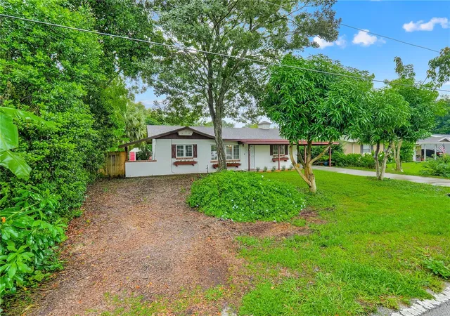 Photo 2 of Single family home for sale at 3607 S Crystal Lake Dr, Orlando, FL 32806 | MLS# G5118753 | Listing updated on 2026-10-09