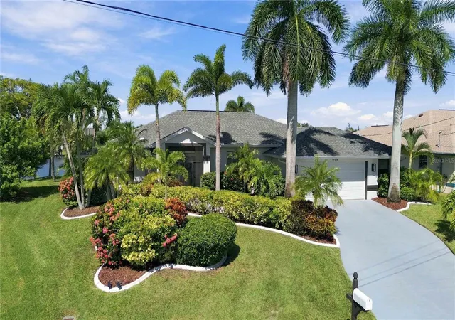 Photo 1 of Single family home for sale at 15508 Ruston Cir, Port Charlotte, FL 33981 | MLS# C7531674 | Listing updated on 2026-10-15