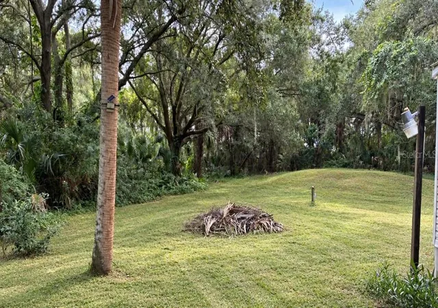 Photo 18 of Manufactured home for sale at 11522 North St, GIBSONTON, FL 33534 | MLS# TB8555732 | Listing updated on 2026-10-10