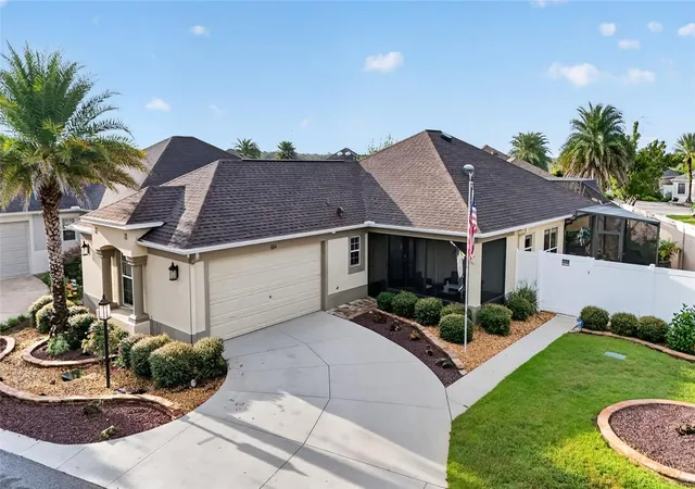 Single family home for sale at 664 Mission Hills Trl, THE VILLAGES, FL 32162 | MLS# G5118757