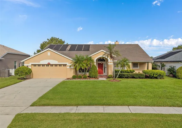 Photo 2 of Single family home for sale at 13715 Bluewater Cir, Orlando, FL 32828 | MLS# O6447951 | Listing updated on 2026-10-10