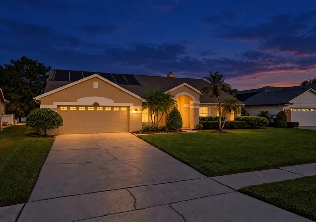 Photo 3 of Single family home for sale at 13715 Bluewater Cir, Orlando, FL 32828 | MLS# O6447951 | Listing updated on 2026-10-10