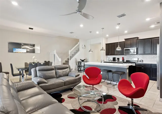 Photo 4 of Townhouse for sale at 7163 Oakmoss Loop, Davenport, FL 33837 | MLS# O6447952 | Listing updated on 2026-10-08