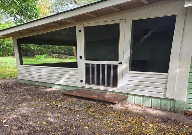Photo 3 of Single family home for sale at 449 Rose St, Umatilla, FL 32784 | MLS# G5118758 | Listing updated on 2026-10-09