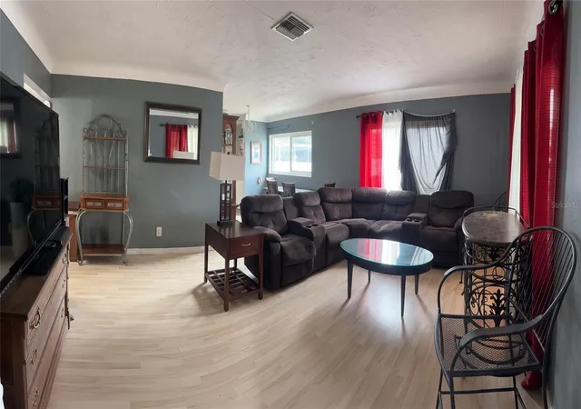 Photo 3 of Single family home for sale at 2930 29th Street N, Saint Petersburg, FL 33713 | MLS# TB8555740 | Listing updated on 2026-10-08