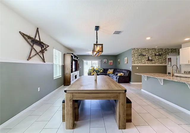 Photo 4 of Single family home for sale at 182 Amberwood Way, Umatilla, FL 32784 | MLS# G5118759 | Listing updated on 2026-10-09