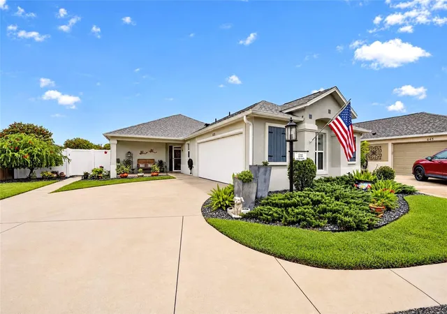 Photo 2 of House for sale at 639 Bermudez Ct, The Villages, FL 32162 | MLS# G5118760 | Listing updated on 2026-10-10