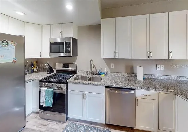Photo 3 of Condo for sale at 133 Oyster Bay Cir #101, Altamonte Springs, FL 32701 | MLS# O6447954 | Listing updated on 2026-10-07