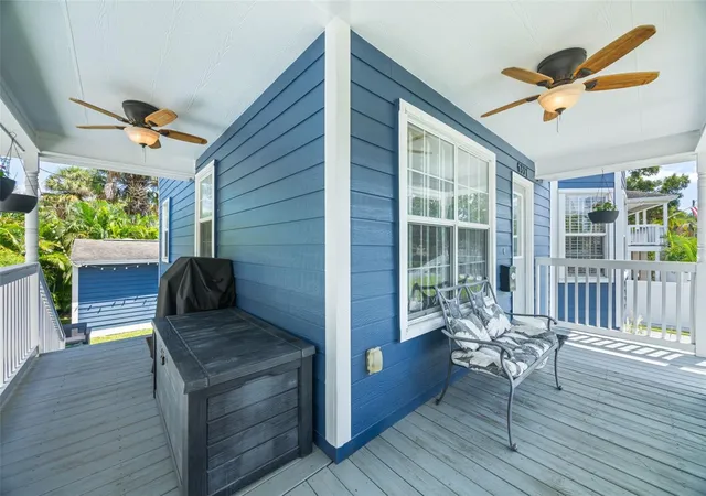 Photo 4 of Single family home for sale at 6337 Cedar St NE, Saint Petersburg, FL 33702 | MLS# TB8555746 | Listing updated on 2026-10-07