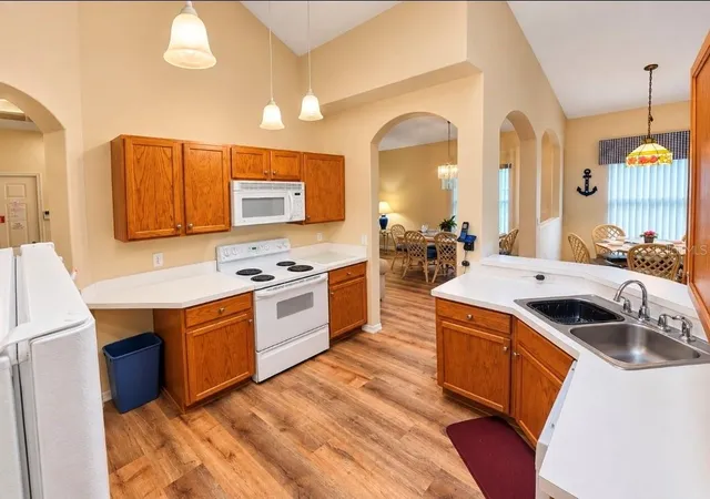 Photo 3 of Single family home for sale at 4640 Eagle Peak Dr, Kissimmee, FL 34746 | MLS# O6447956 | Listing updated on 2026-10-07