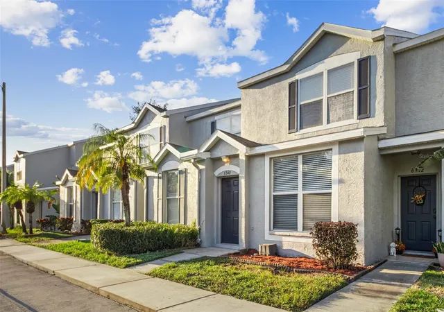 Photo 2 of Townhouse for sale at 6340 Osprey Lake Cir #6340, Riverview, FL 33578 | MLS# TB8555748 | Listing updated on 2026-10-09