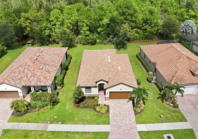 Photo 4 of Single family home for sale at 12360 Canavese Ln, Venice, FL 34293 | MLS# N6146101 | Listing updated on 2026-10-08