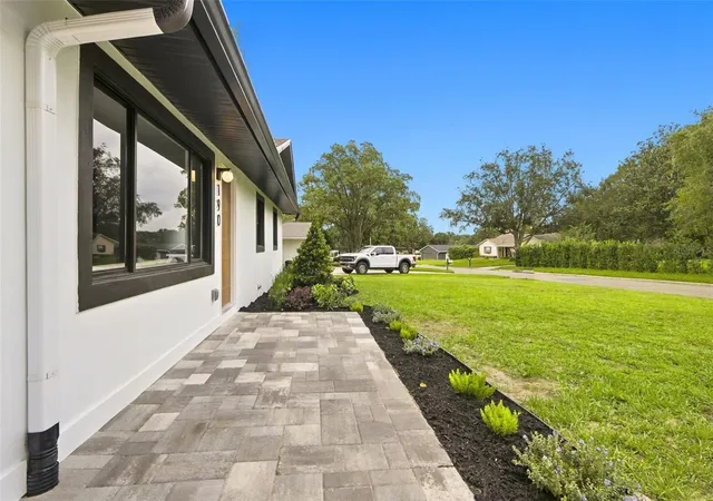 Photo 3 of Single family home for sale at 190 Roper Dr, Winter Garden, FL 34787 | MLS# O6447968 | Listing updated on 2026-10-08