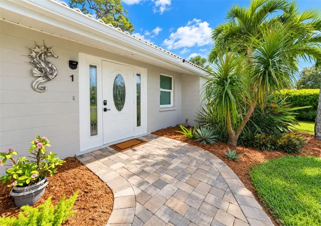 Photo 1 of Single family home for sale at 1 Oakwood Dr N #1, Englewood, FL 34223 | MLS# C7531676 | Listing updated on 2026-10-08