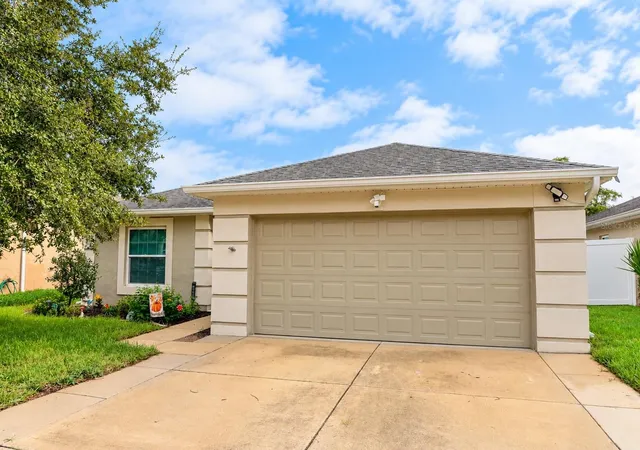Photo 3 of Single family home for sale at 7816 Harbor Brg Blvd, New Port Richey, FL 34654 | MLS# TB8555764 | Listing updated on 2026-10-09