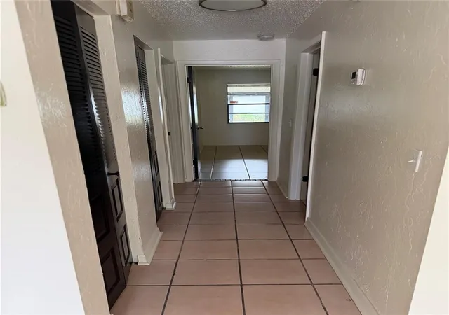 Listing Photo 5 - Condo for sale in building located at 3507 NW 21st Dr, GAINESVILLE, FL 32605