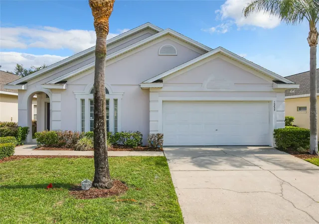 Photo 1 of Single family home for sale at 16833 Glenbrook Blvd, Clermont, FL 34714 | MLS# O6447977 | Listing updated on 2026-10-08
