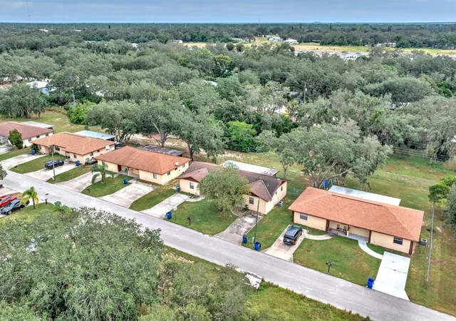 Photo 1 of Multi family home for sale at 2118+2120 Wightman Ave, Sebring, FL 33870 | MLS# L4965611 | Listing updated on 2026-10-08