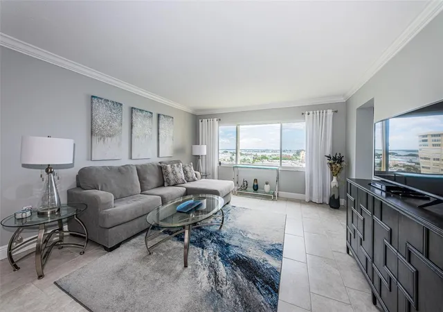 Photo 3 of Condo for sale at 4775 Cove Cir #904, Saint Petersburg, FL 33708 | MLS# TB8555778 | Listing updated on 2026-10-16