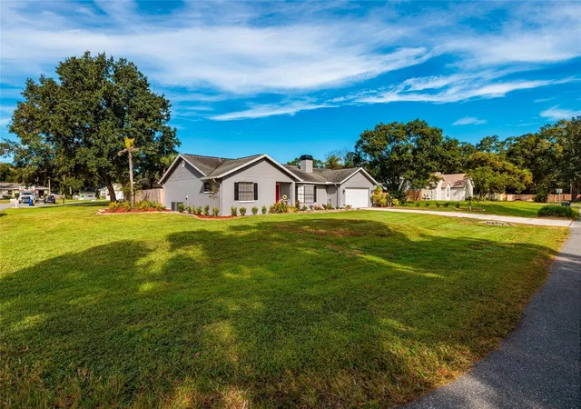Photo 4 of Single family home for sale at 23208 Sierra Rd, Land O Lakes, FL 34639 | MLS# TB8555780 | Listing updated on 2026-10-08